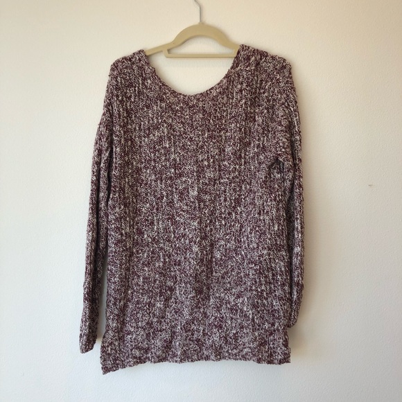 Red and white knit sweater - Picture 3 of 3